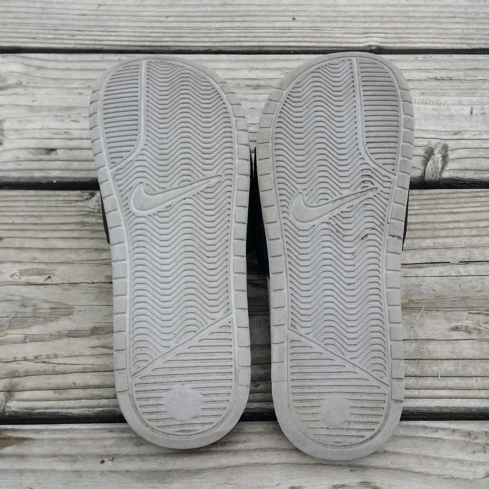 Women Size 9.5 / Size 8 Men Nike Benassi JDI Slides Sandals Wolf Grey Volt